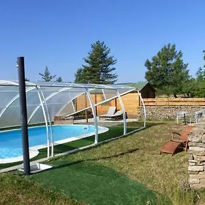 le-refuge-de-la-petite-source.hotels-rhonealpes.com/