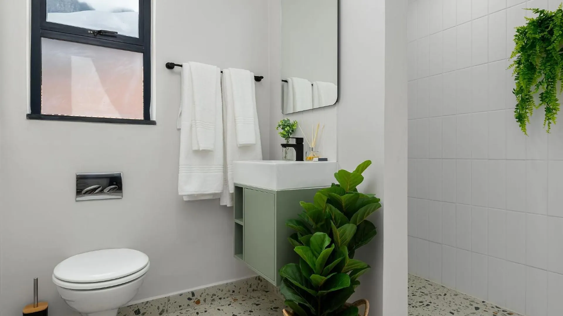 Neighbourgood 1St Crescent Camps Bay Hotel Cape Town South Africa