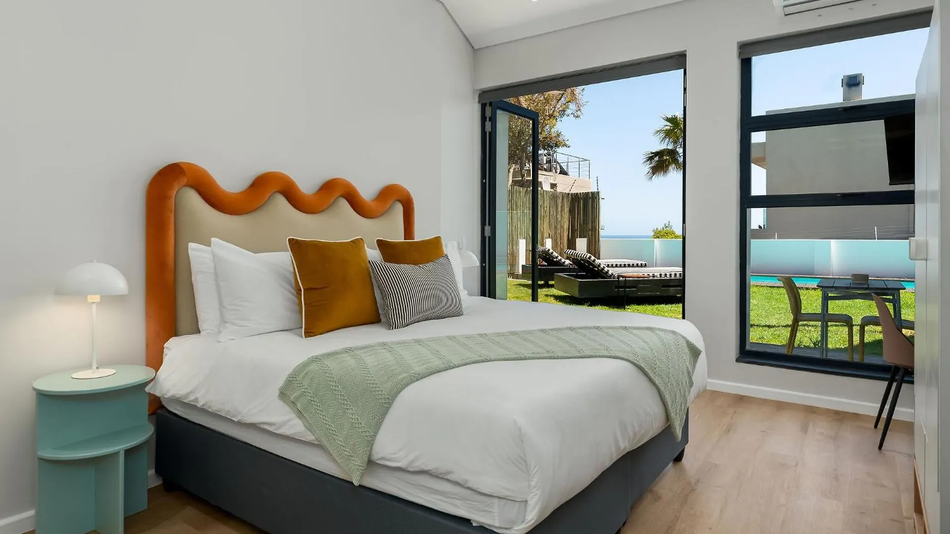 Hotel Neighbourgood 1St Crescent Camps Bay Kapstadt Gasthof